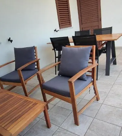 بيت للعطل Dolce Casa Baia Sant'anna -