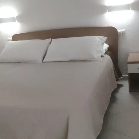 Holiday home Dolce Casa Baia Sant'anna - *